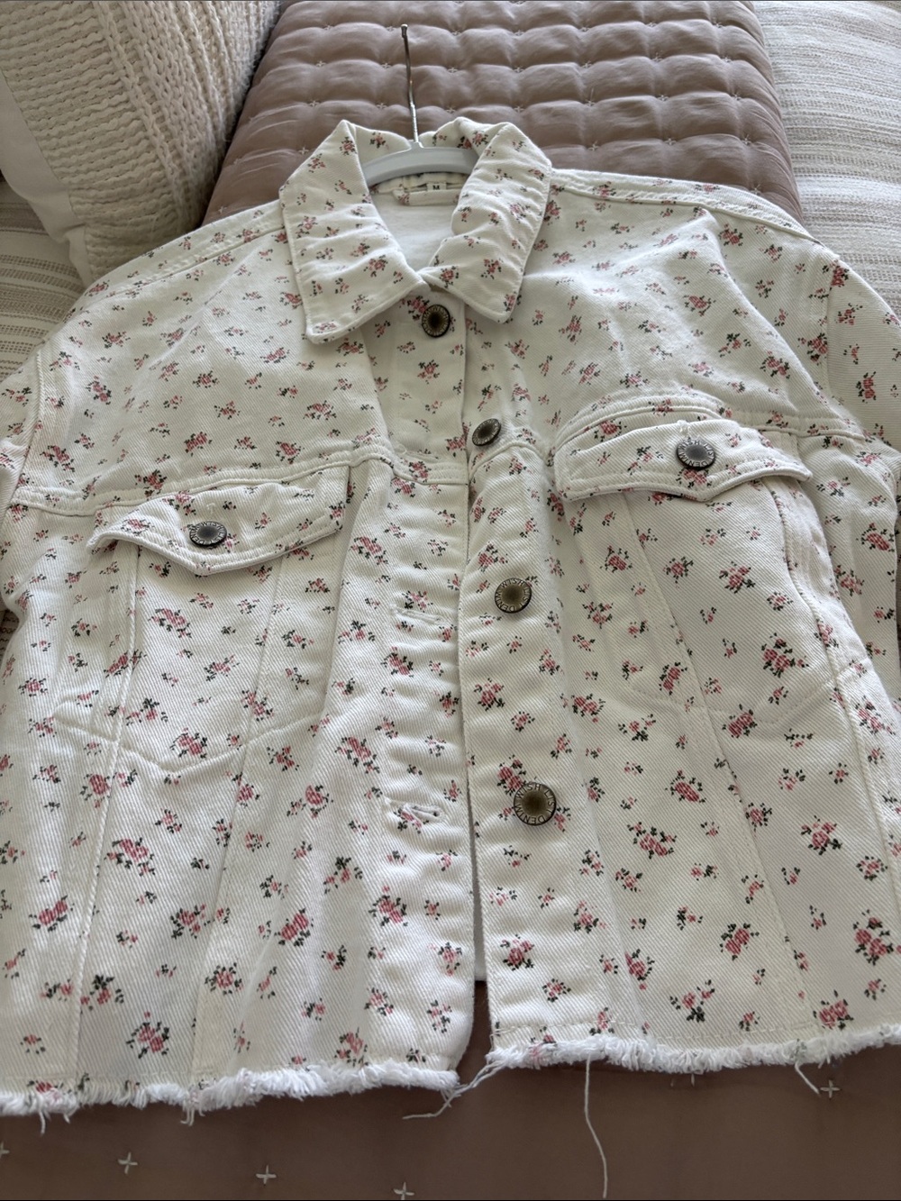 Wishlist White Denim Crop Jacket with Pink Floral Print - Picture 4 of 4